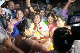 speaker wife won sarpanch context