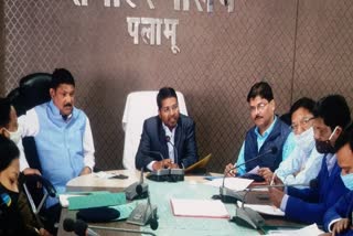 covid-19-vaccination-task-force-meeting-in-palamu