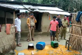 মুছলপুৰত চুলাই মদৰ বিৰুদ্ধে আবকাৰী বিভাগৰ অভিযান