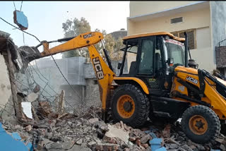 Administration demolished speculative business