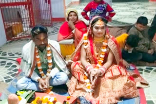 young-man-married-kinner-in-ayodhya