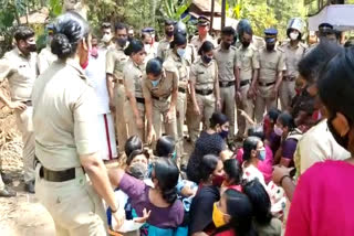 protest against quarry  quarry poyilur  പൊയിലൂർ വെങ്ങാത്തോട് കരിങ്കൽ ക്വാറി  കരിങ്കൽ ക്വാറിക്കെതിരെ പ്രതിഷേധം  പൊയിലൂരിൽ ഹർത്താൽ