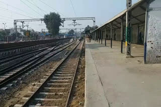 farmers leave railway track sonipat