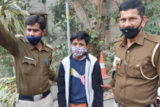 Police arrested snatcher in budh vihar delhi