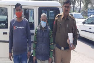 panipat police arrested man selling liquor