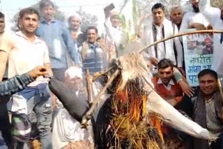 farmers protest on railway track karnal