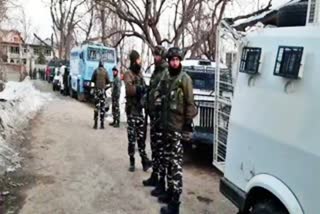 2 police martyred, 2 militants killed in Budgam Encounter