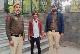 Ambedkar Nagar police arrested an accused in snatching case