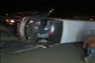 Uncontrolled bus overturned in shahpura