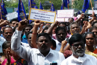 goverment staff protest in chennai