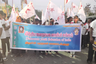 dyfi cadres conducted rally in manaparai