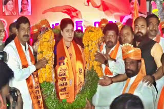 bjp leader vijayashanthi latyest comments on kcr at hydrabad