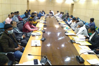 dc held meeting  of Review of shifting of displaced  in dhanbad