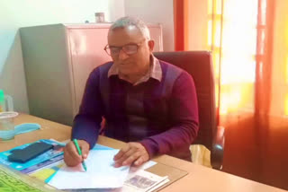 हमीरपुर में उप शिक्षा अधिकारी देशराज भड़वाल