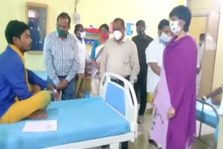 collector Hari Chandana visited the victims of the electric shock at the Narayanpet District Government Hospital