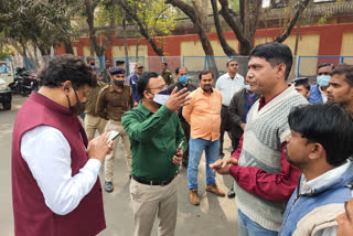 employment  protest in front of adm building in bokaro