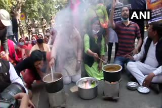 Youth Congress protests in Delhi to protest the rise in oil and cooking gas prices