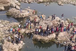 Young Man Jumped from Pool of Damodar River in Ramgarh