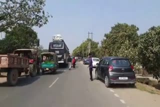 People blocked Godda-Bhagalpur main road due to road accident