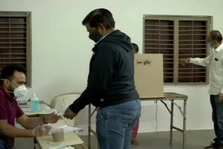 Local body elections underway in Gujarat