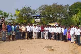 parakala mla challa dharma reddy launched drone sprayer in thakkallapahad