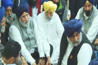 Sukhbir Badal Visits Dead Farmers' Homes