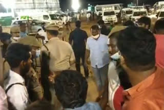 Journalists attacked at a function attended by the Chief Minister in Karur