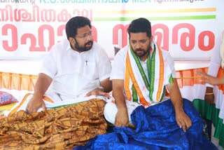 youth congress fasting strike  നിരാഹാര സമരം  ഷാഫി പറമ്പില്‍ എംഎല്‍എ  കോണ്‍ഗ്രസ് പ്രതിഷേധം  പിഎസ്‌സി സമരം  psc strike news