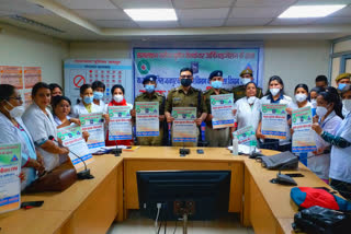 सड़क सुरक्षा जीवन रक्षा जागरूकता कार्यक्रम जयपुर,  Road Safety Survival Campaign Jaipur,  Jaipur Traffic Police Program,  Traffic DCP Adarsh ​​Sidhu poster launch