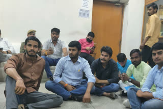 कुलपति सचिवालय में एनएसयूआई का धरना, NSUI strike in Vice Chancellor Secretariat