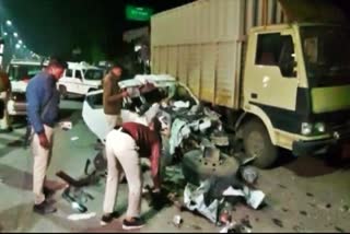 6 students died in a road accident in Indore