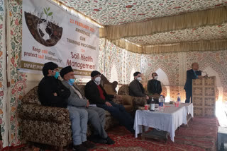 Pulwama: Training camp organized by Agriculture Department