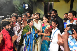 madhumitha wished by movie crew kalaimamani award