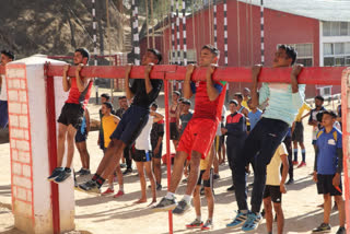 1900 youth of Almora-Bhikiyasain participated in army recruitment rally