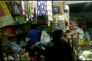 Miscreants rob shopkeeper at gunpoint in Delhi