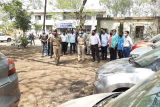 Gang selling four-wheelers arrested in sangli
