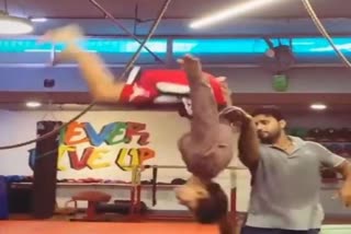 disha-patani-in-a-gymnastics-session-done-some-daredevil-stunts-fans-calls-her-lady-tiger-shroff-watch-video