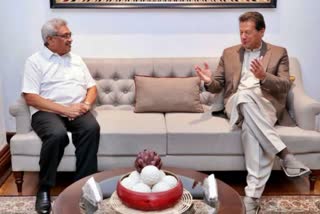 pakistan pm discusses multifaceted relationship with sri lanka, pitches for cpec for the island nation