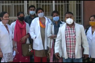 Meerut: Angry nurses protest outside the district magistrate's office