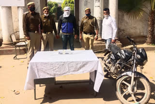 Narela police arrested sharp shooter from Monu Pandit gang of Haryana