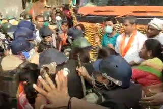 clash-between-bjp-and-the-police-to-stop-the-paribartan-rally-in-north-24-pargana