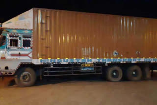 Over 6 lakh items stolen from moving containers IN mahasamund