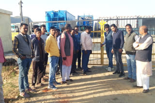 Ryots locked ONGC plant in Hazaribag