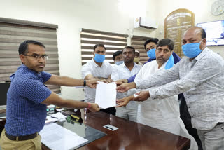 Stone businessmen submitted memorandum to DC in sahibganj