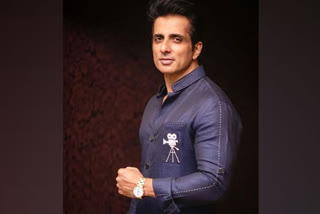 Sonu Sood helps Jhansi villagers, promises to tackle water scarcity by installing handpumps