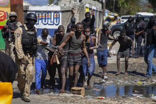 8 dead, including prison director, after Haiti jail break