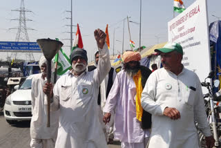 Ghazipur border farmers protest  farmers protest at ghazipur border  farmers protest in delhi  गाजीपुर बॉर्डर पर किसानों का प्रदर्शन  कृषि कानूनों के विरोध प्रदर्शन  सिंघु बाॉर्डर पर किसानों का प्रदर्शन