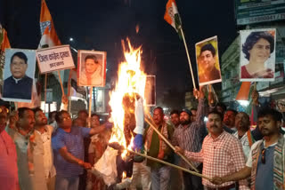 congress burnt pm modi effigy regarding petrol and diesel prices hike in-dumka