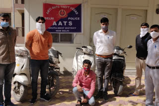AATS team arrested one accused with 4 two wheeler of new delhi