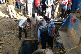 hisar-one-youth-dies-2-injured-while-working-in-sewerage